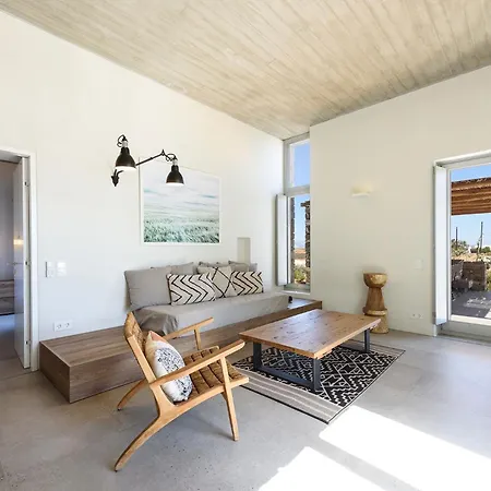 Iparenia * Χρυσή Ακτή