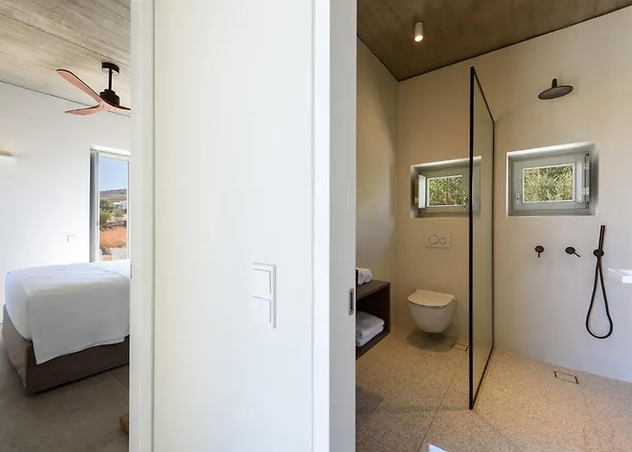 Iparenia * Chrisi Akti (Paros)